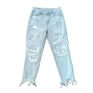 American Eagle Distressed Mom Jeans Light Wash Raw Hem Size 2 Short